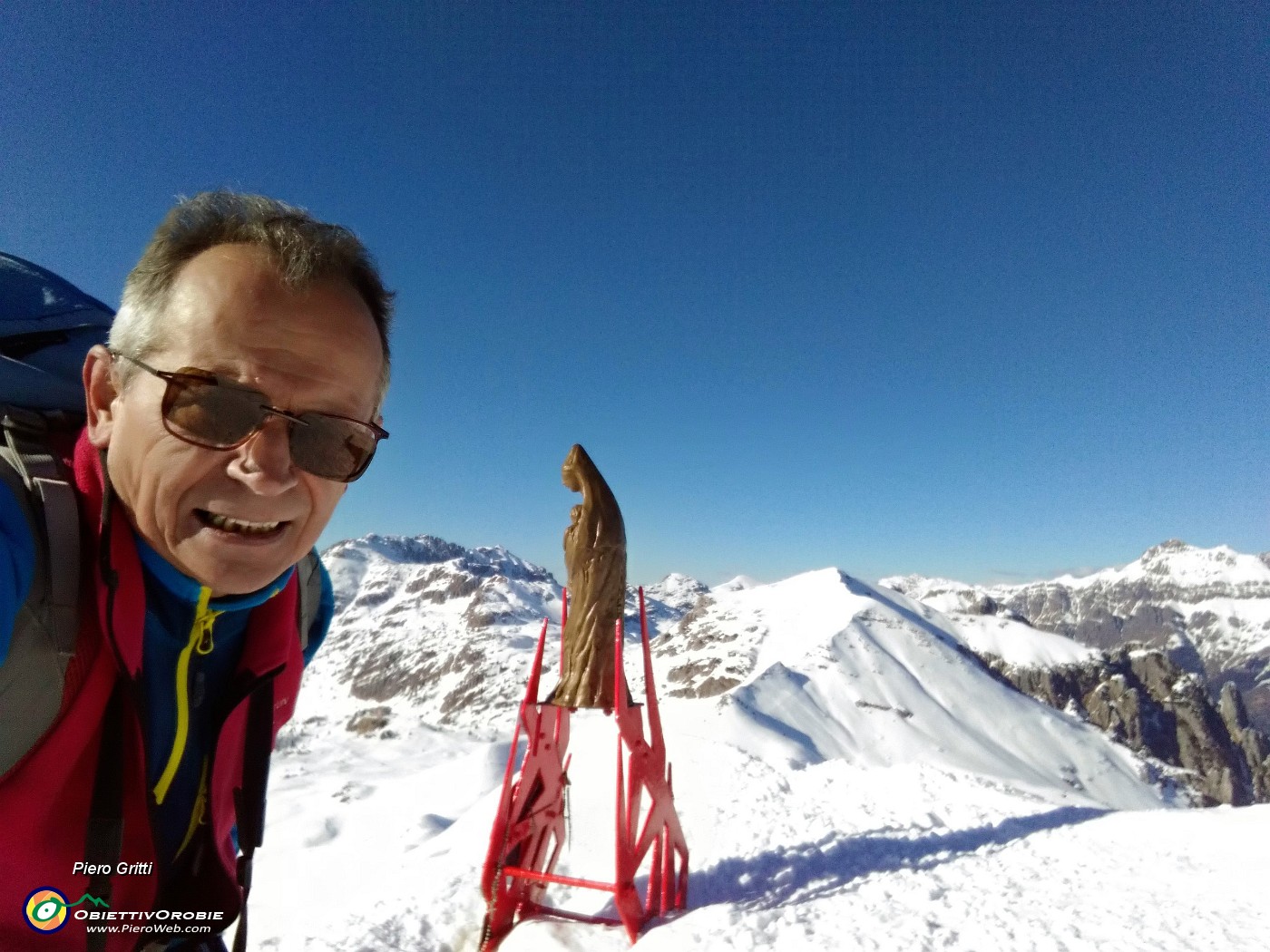 61 Alla Madonnina del Sodadura con vista in Cima di Piazzo e Tre Signori.jpg